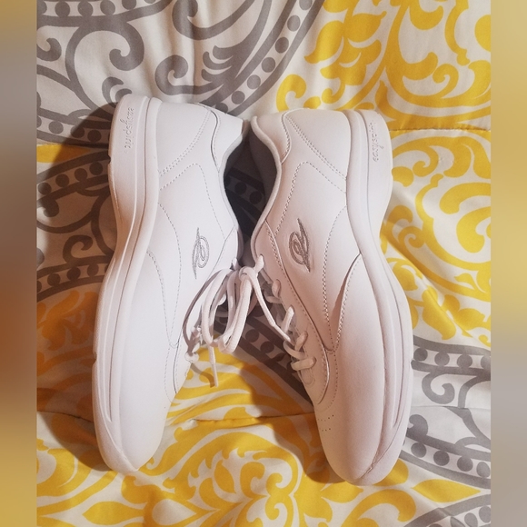 NWT Easy Spirit Shoes - Picture 3 of 11